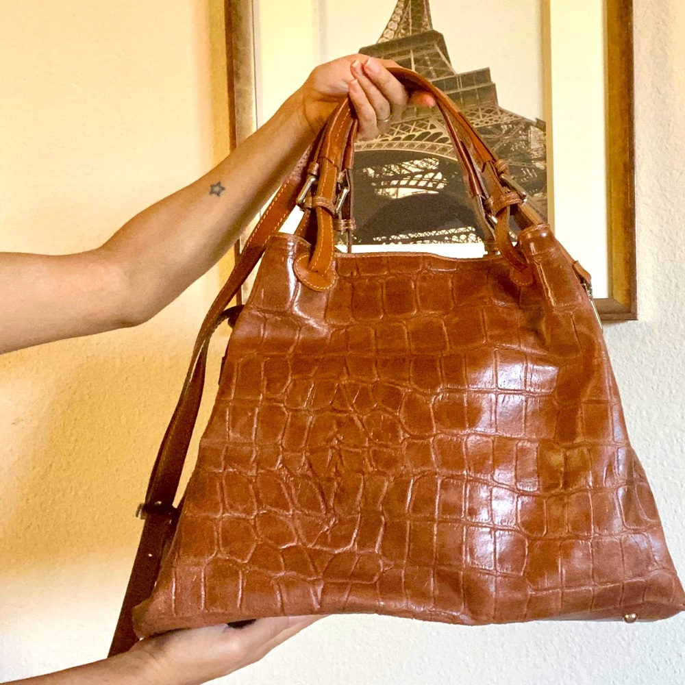 FIORE GENUINE LEATHER MADE IN ITALY 🇮🇹